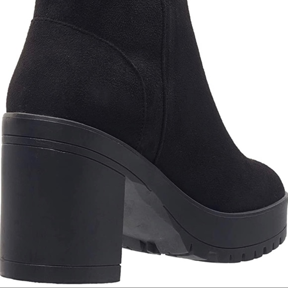 NWOT - FRENCH CONNECTION - Jasmine Lug Sole Side Zip Booties - Picture 6 of 9